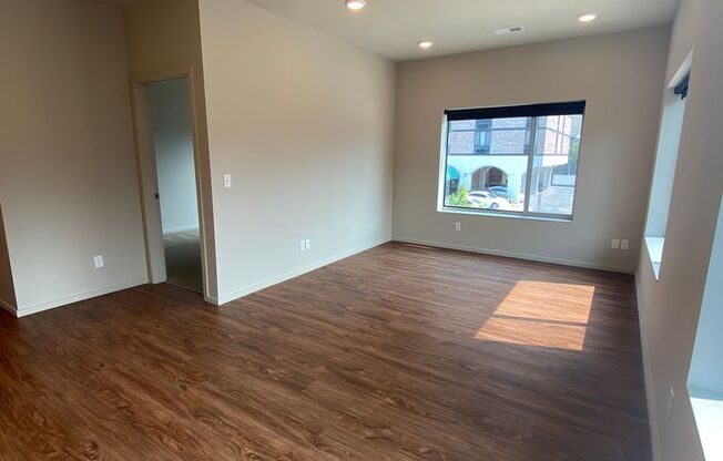 2 beds, 1 bath, 1,063 sqft, $1,510, Unit 251