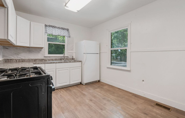 Madison Avenue Apartments