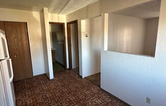 1 bed, 1 bath, $725, Unit B-07