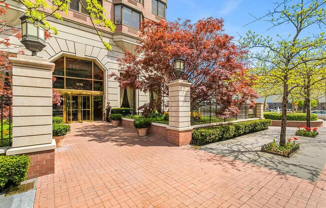 1 bed, 1 bath, $4,295, Unit 34E