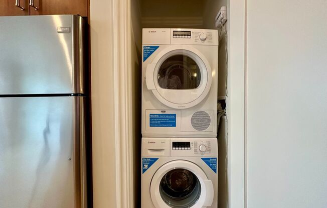 Studio, 1 bath, $2,275, Unit 324
