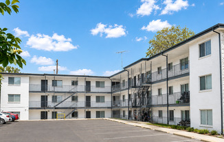 NEW Fall Contracts available - August 2026 to August 2026 2-Bedroom Apartment, Close to BYU campus