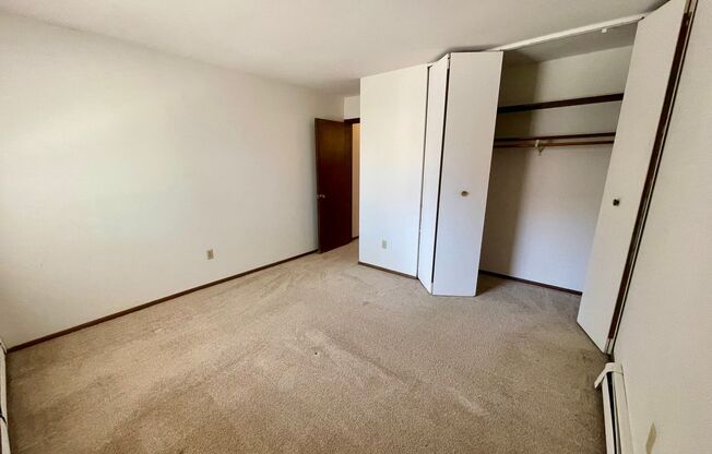 1 bed, 1 bath, $1,095, Unit 109