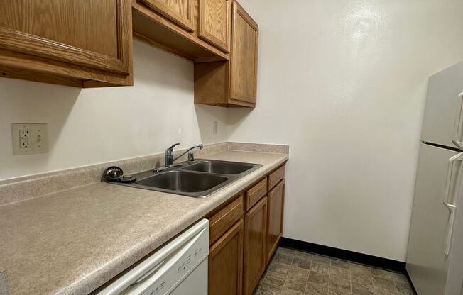 1 bed, 1 bath, $1,250, Unit 7