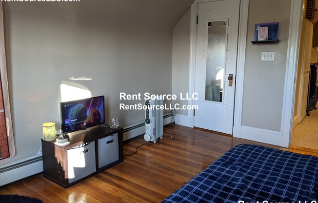 138 W ADAMS ST