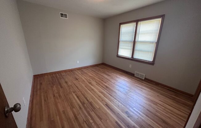 3 beds, 1 bath, $1,175