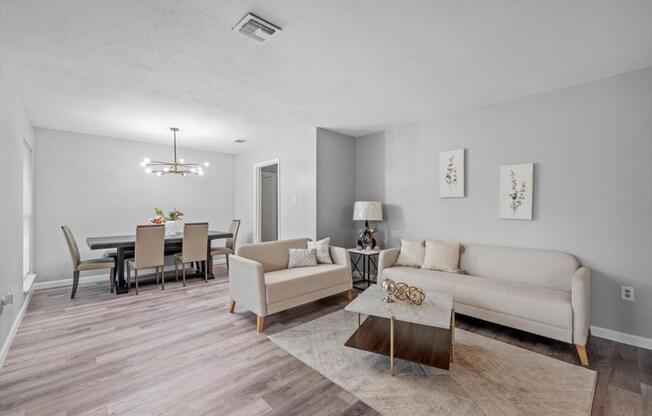 2100 N 33 ST