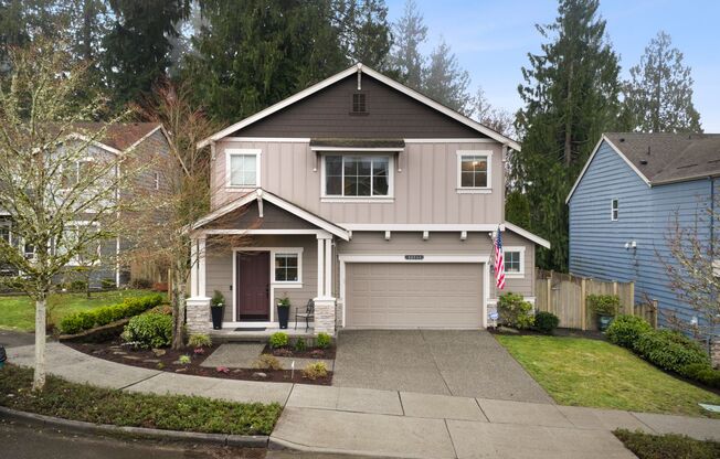 Spacious 5BD Home with Bonus Room and Chefs Kitchen In Duvall!