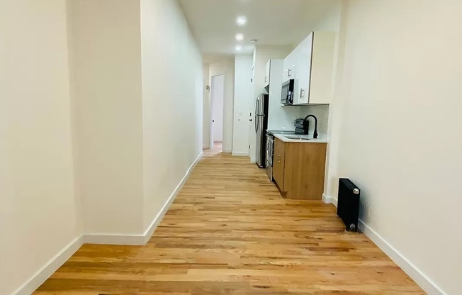 22 COVERT ST