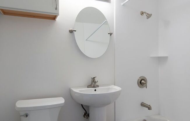 1 bed, 1 bath, $1,895, Unit 32