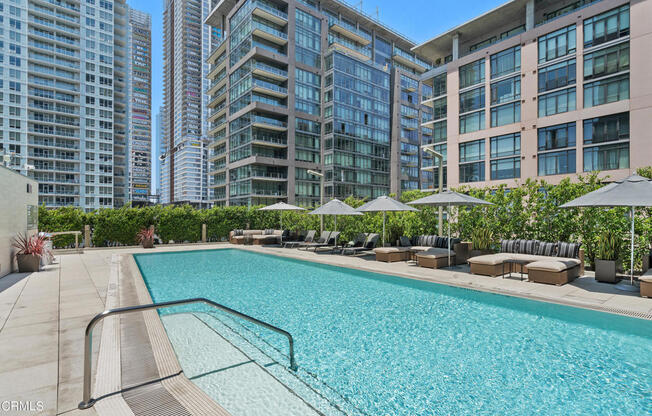 1 bed, 1 bath, 860 sqft, $3,000, Unit 914