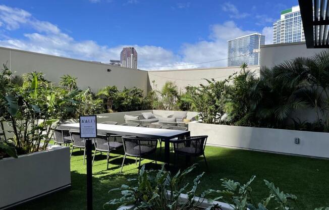 1 bed, 1 bath, 563 sqft, $3,800