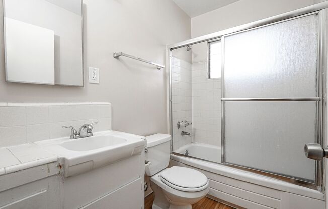 1 bed, 1 bath, $2,395, Unit 19