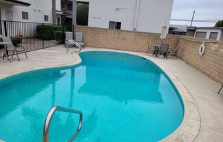 Coning Soon 2 Bedrooms 1 Bath Downstairs