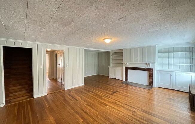 10 LEE RD