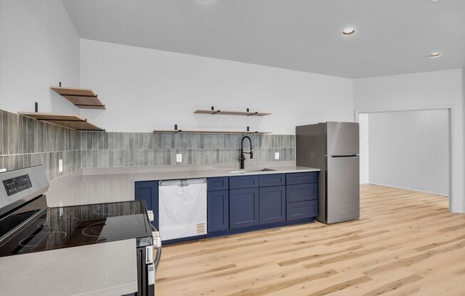 2 beds, 2 baths, 1,308 sqft, $2,125, Unit 34