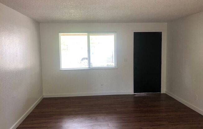 2 beds, 1 bath, $1,695