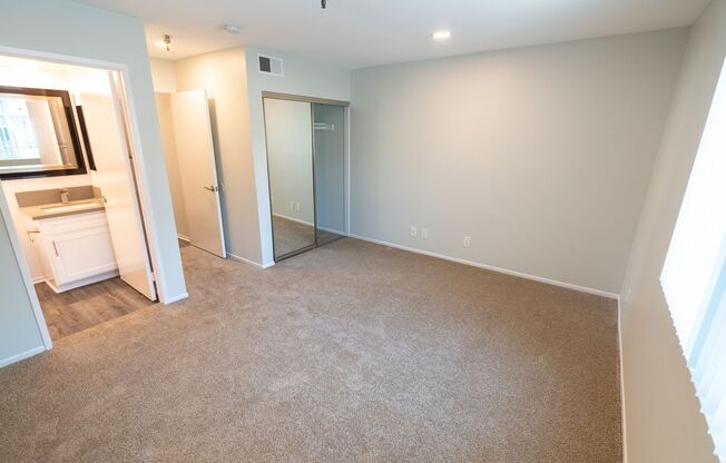 2 beds, 2 baths, 1,200 sqft, $2,698, Unit 109