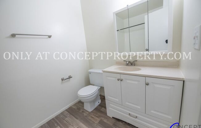 2 beds, 1.5 baths, 1,040 sqft, $1,249, Unit 17