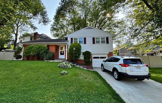 North Arlington 4BR, 2BA with Garage & Fenced Yard