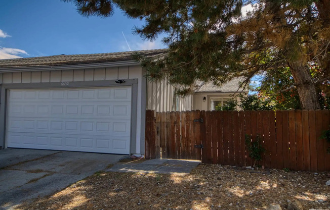 6650 PEPPERMINT DR