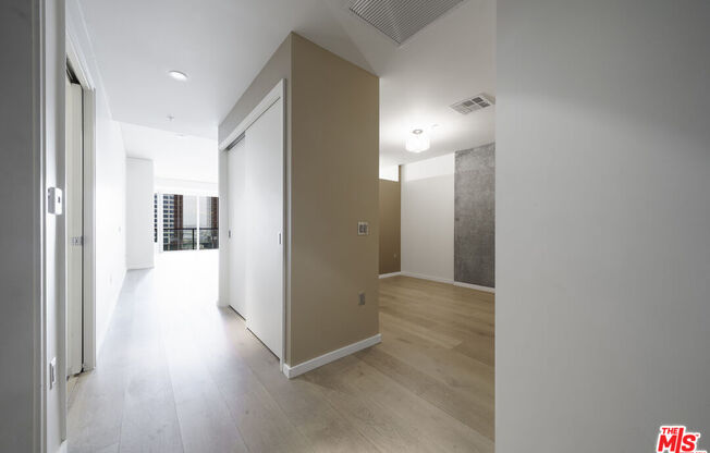 2 beds, 2 baths, 1,140 sqft, $4,500, Unit 1406