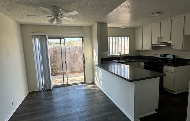 2 beds, 1 bath, $2,800, Unit B101