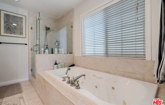 7353 W 82 ST