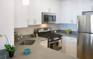 375 S End Ave 29B