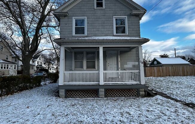 3Bd / 1Bath Single Family House - Available Today!