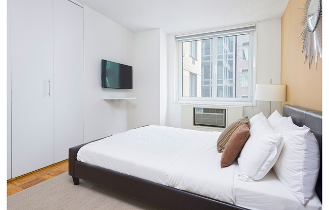 1 bed, 1 bath, $4,495, Unit 24A
