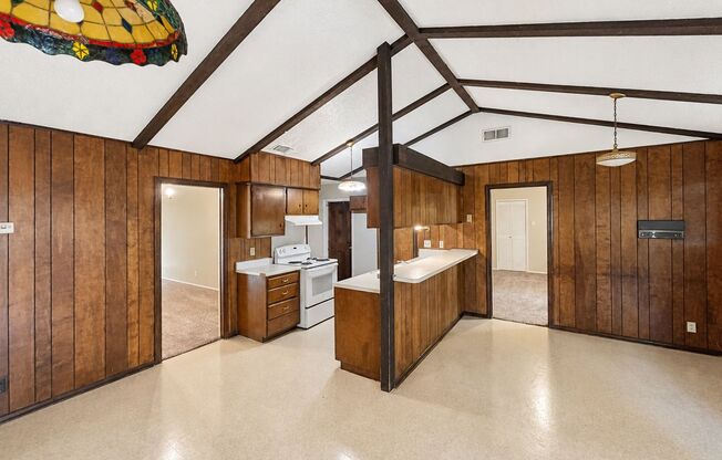 Spacious single-story rental offering 3 bedrooms, 2 full baths and approximately 1,405 square feet - Conveniently located near Loop 410, I-35, Wurzbach Parkway, shopping, dining, San Antonio International Airport and Fort Sam Houston.