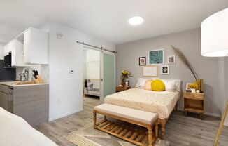 Studio, 1 bath, 480 sqft, $1,399, Unit 305