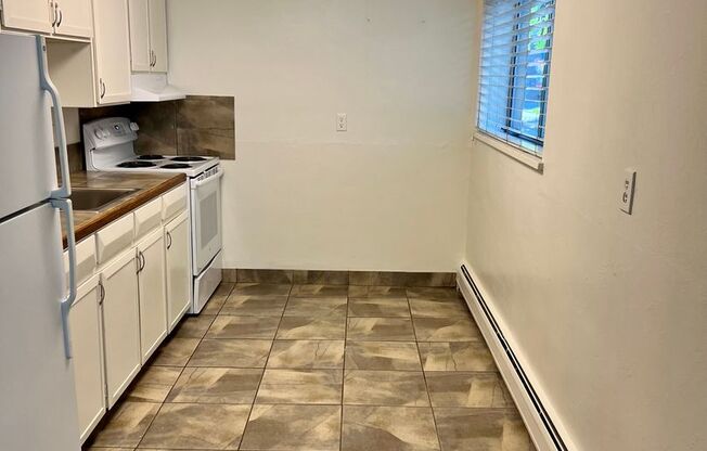 Studio, 1 bath, 500 sqft, $995, Unit 104