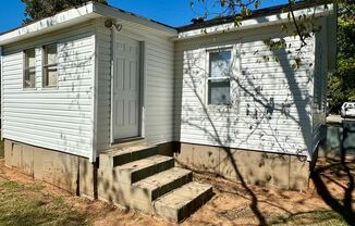 2 beds, 1 bath, $1,050