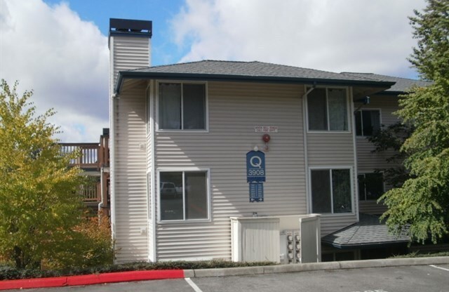 Nice 2 bed / 1 bath Condo in Bothell!