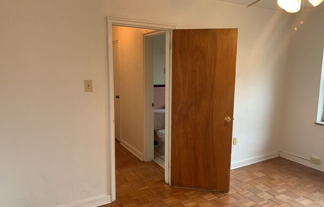 2 beds, 1 bath, $1,750, Unit 309C