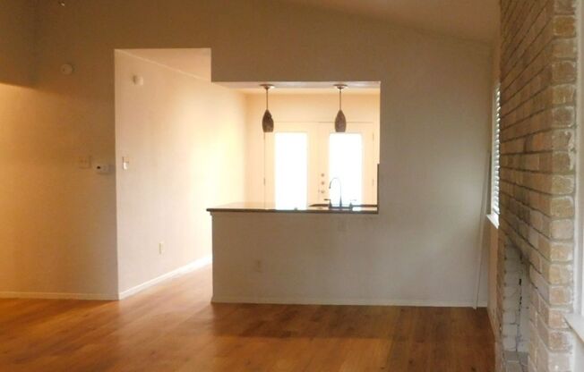 Armstrong Living Trust #8 (5403 Westgate Blvd)