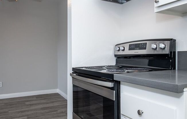 2 beds, 1.5 baths, 990 sqft, $2,395, Unit 241