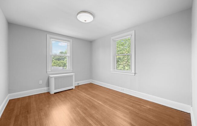 2 beds, 1 bath, 902 sqft, $2,300, Unit 210A