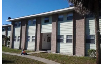 LAS PALMAS AT SAND LAKE CONDO