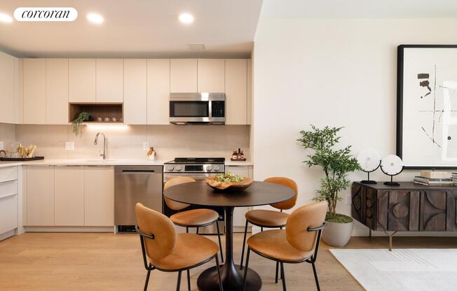 2 beds, 2 baths, $4,125, Unit 914N