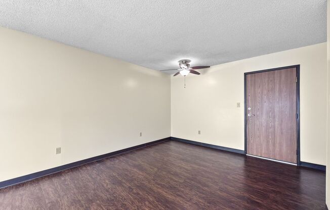 1 bed, 1 bath, 640 sqft, $1,036, Unit VC-235