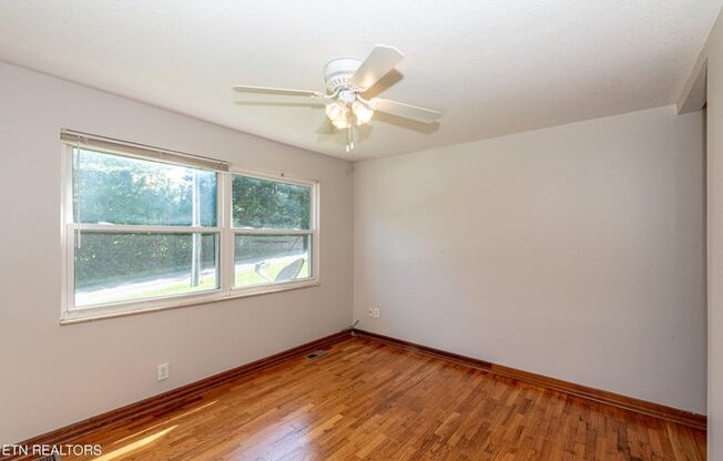 3 beds, 1 bath, $1,750