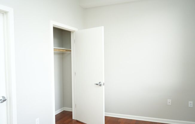 1 bed, 1 bath, 710 sqft, $1,615, Unit Apt #202