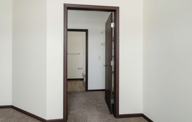 2 beds, 2 baths, 1,038 sqft, $1,885, Unit 209