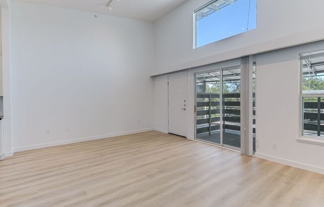 1 bed, 1 bath, 706 sqft, $1,275, Unit 310