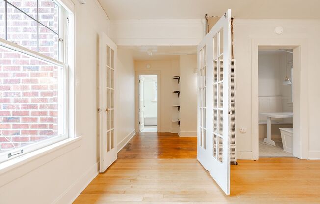 Studio, 1 bath, 370 sqft, $1,395, Unit 01 - 20