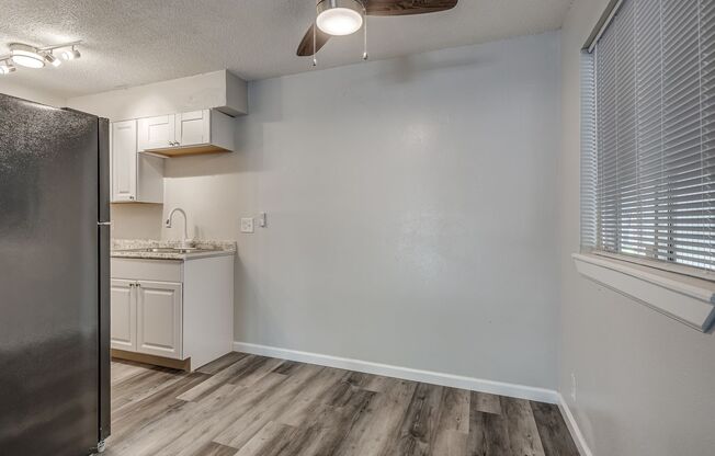 1 bed, 1 bath, 750 sqft, $880, Unit 5905-203
