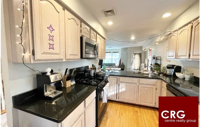 6 7 HARLESTON ST